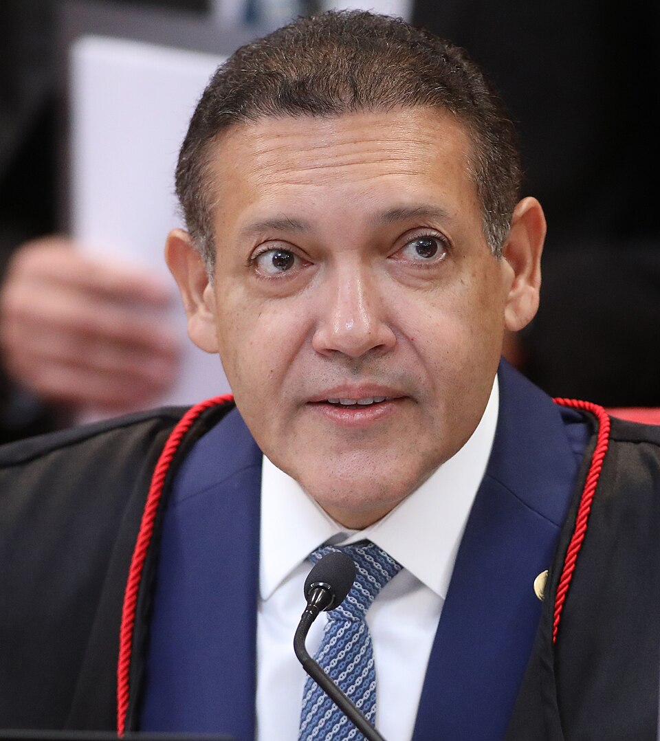 Eleições 2026: Presidente do TSE diz que prorrogação até as 19h não mudou o resultado